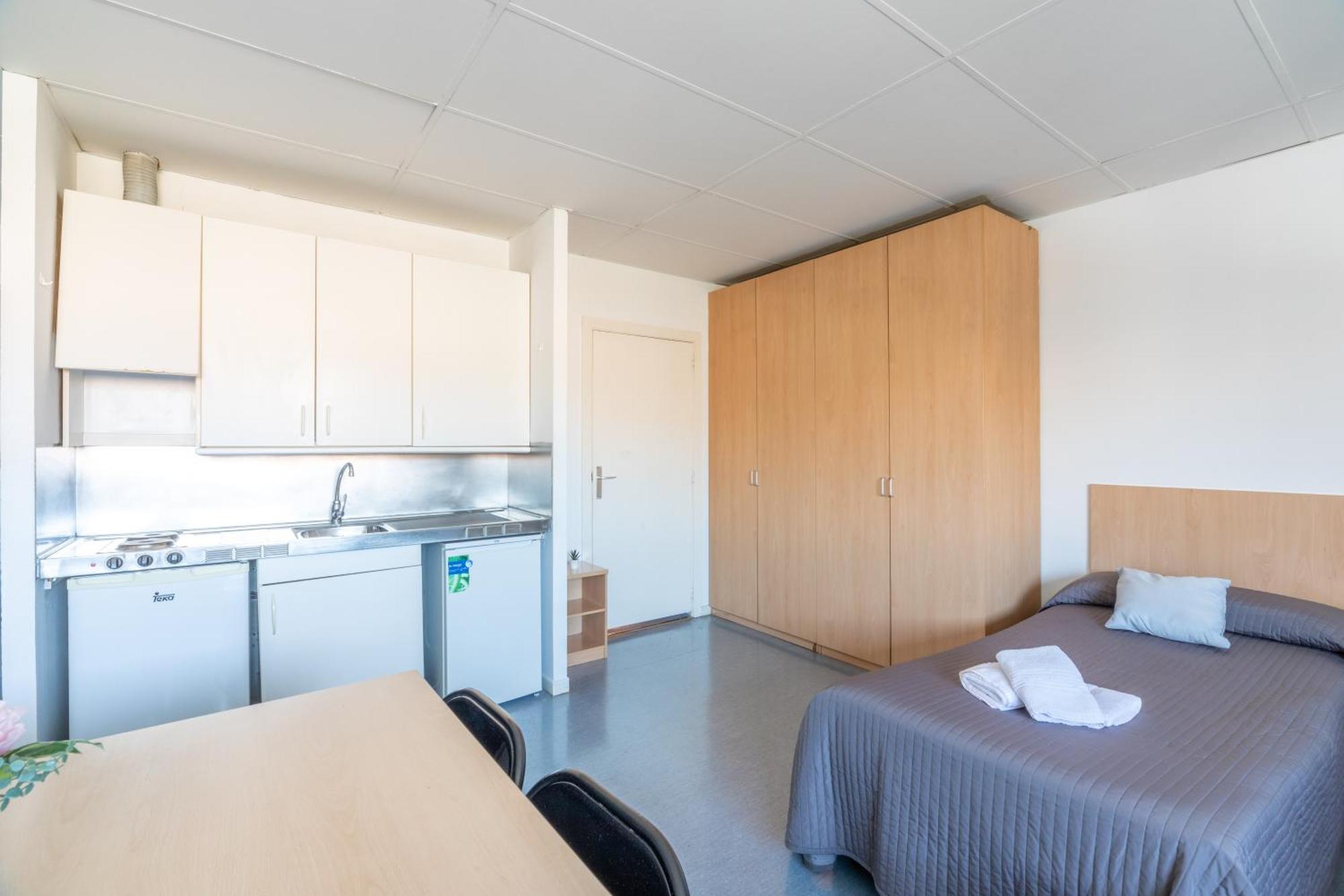 Residencia Universitaria Resa Lesseps Barcelona Kültér fotó